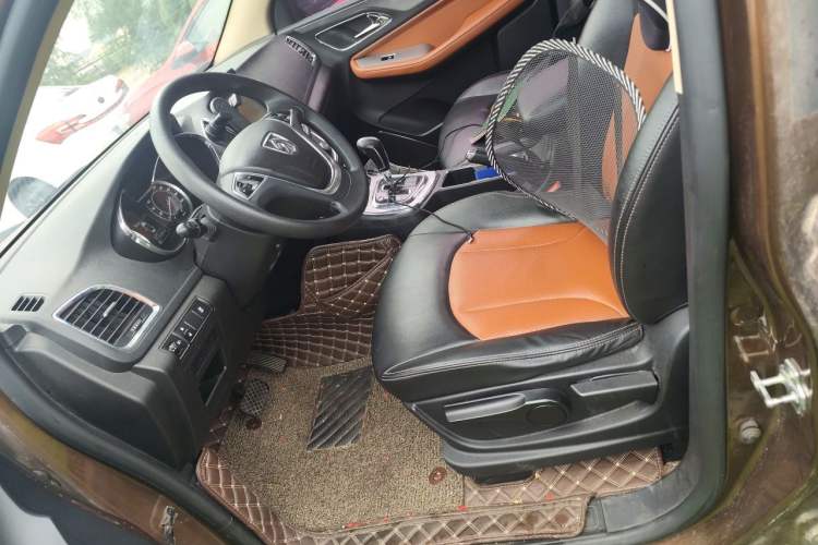 Used Baojun 560 2016 1.8L iAMT Elite Edition Left Front Seat