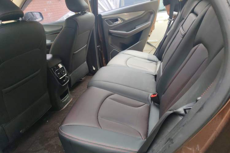 Used Baojun 560 2016 1.5T Manual Luxury Model Left Rear Seat