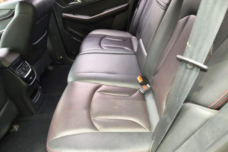 Used Baojun 560 2016 1.8L Manual Luxury Edition Left Rear Seat