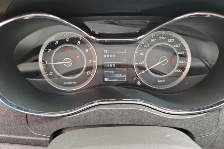 Used Baojun 560 2016 1.8L Manual Luxury Edition Odometer Close Up