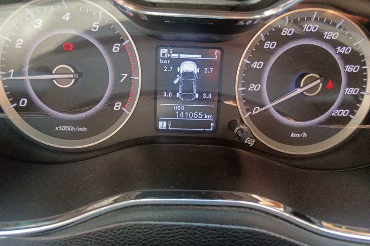 Used Baojun 560 2016 1.8L Manual Luxury Edition Odometer Close Up