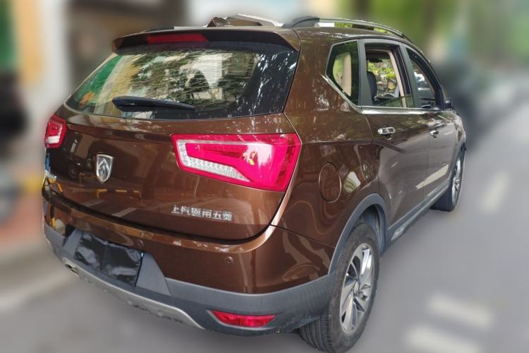 Used Baojun 560 2016 1.8L iAMT Luxury Model Rear Right 45 Deg