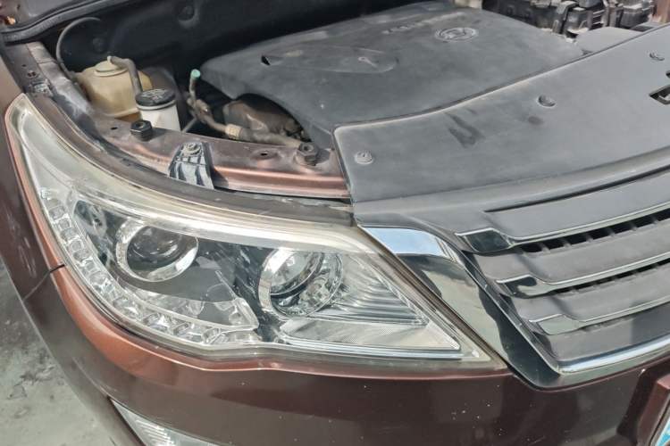 Used Baojun 560 2016 1.8L iAMT Elite Edition Right Front Headlight