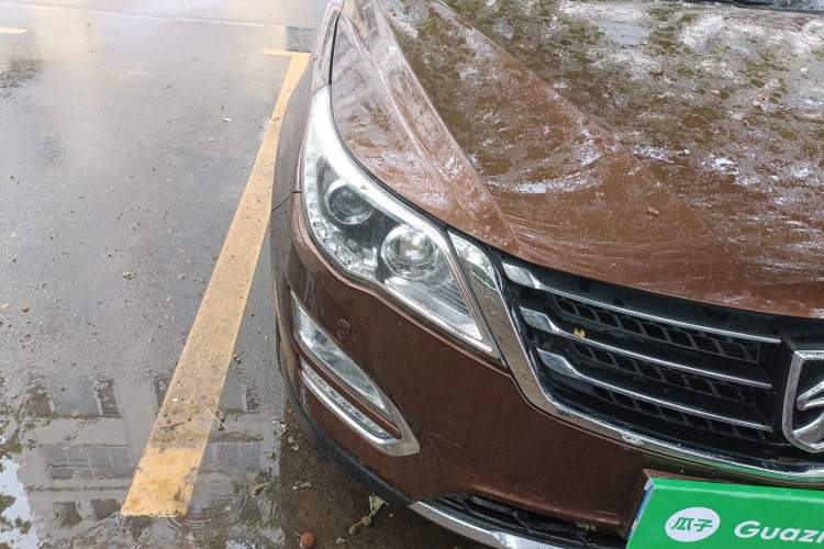 Used Baojun 560 2016 1.8L iAMT Luxury Model Right Front Headlight