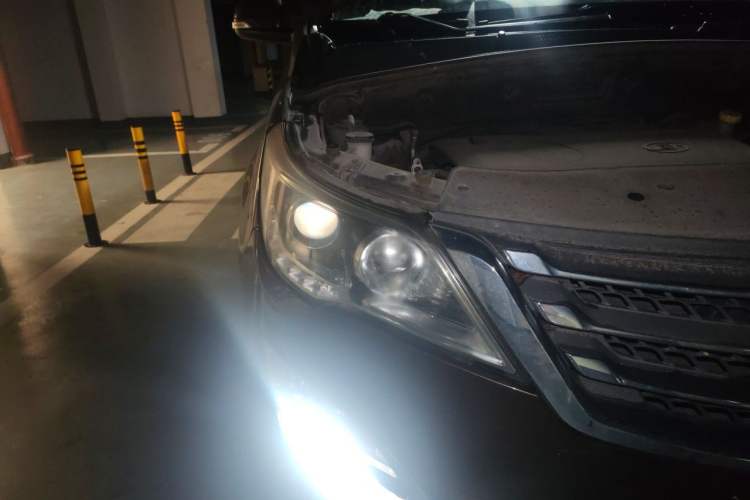 Used Baojun 560 2016 1.8L Manual Luxury Edition Right Front Headlight