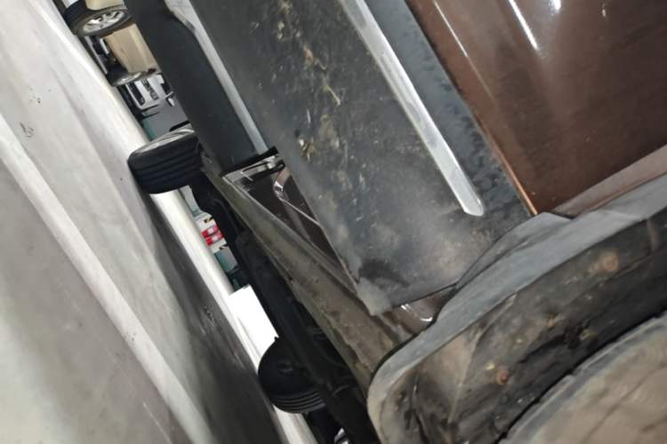 Used Baojun 560 2016 1.8L Manual Luxury Edition Right Side Sill