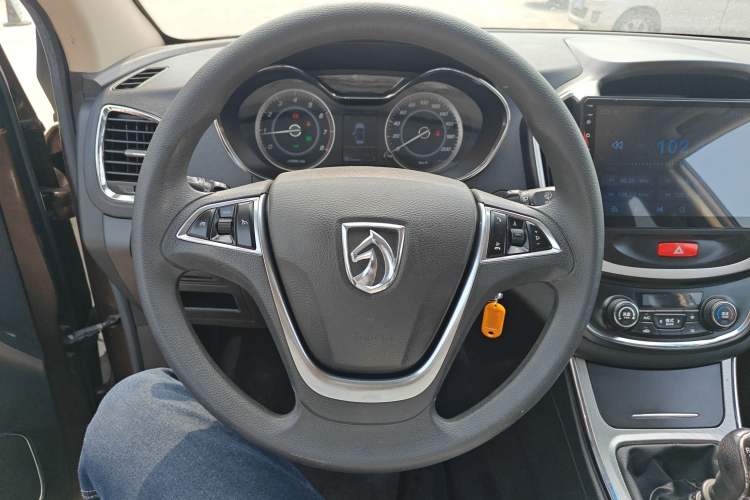 Used Baojun 560 2016 1.8L Manual Elite Edition Steering Wheel
