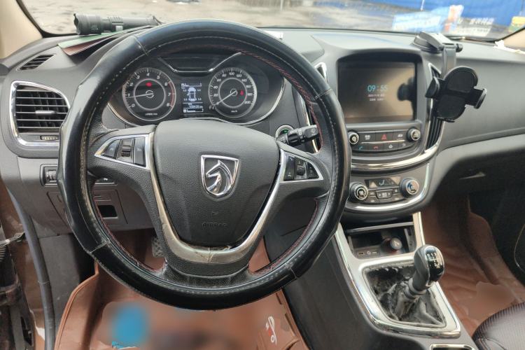 Used Baojun 560 2016 1.5T Manual Luxury Model Steering Wheel