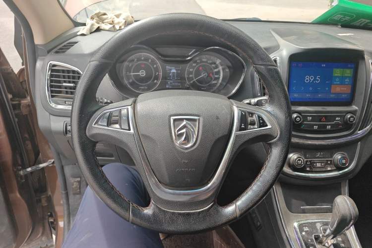 Used Baojun 560 2016 1.8L iAMT Luxury Model Steering Wheel