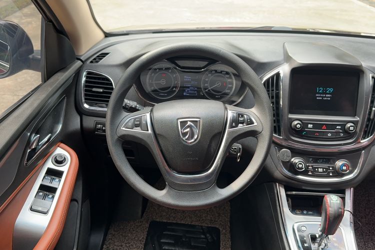 Used Baojun 560 2016 1.8L iAMT Elite Edition Steering Wheel