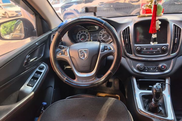 Used Baojun 560 2016 1.5T Manual Luxury Model Steering Wheel
