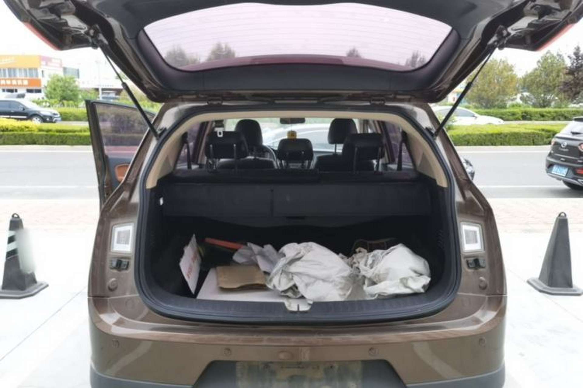 Used Baojun 560 2016 1.8L iAMT Elite Edition Trunk