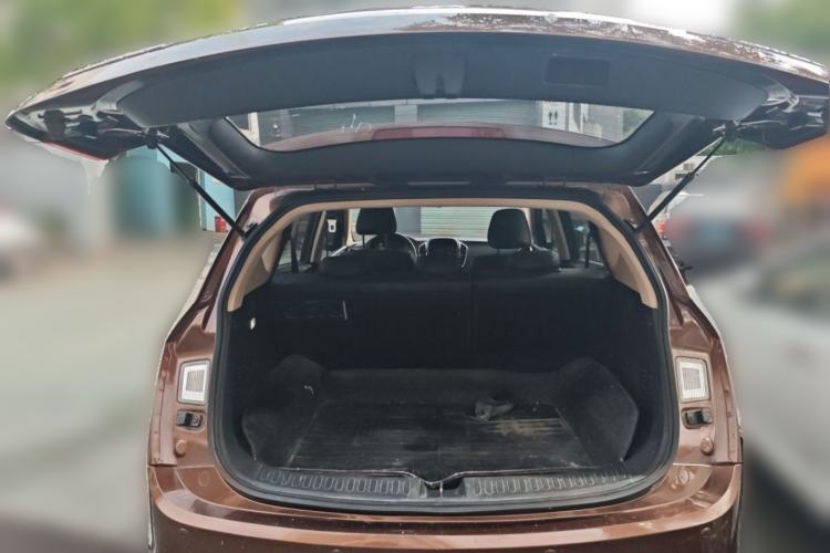 Used Baojun 560 2016 1.8L iAMT Elite Edition Trunk