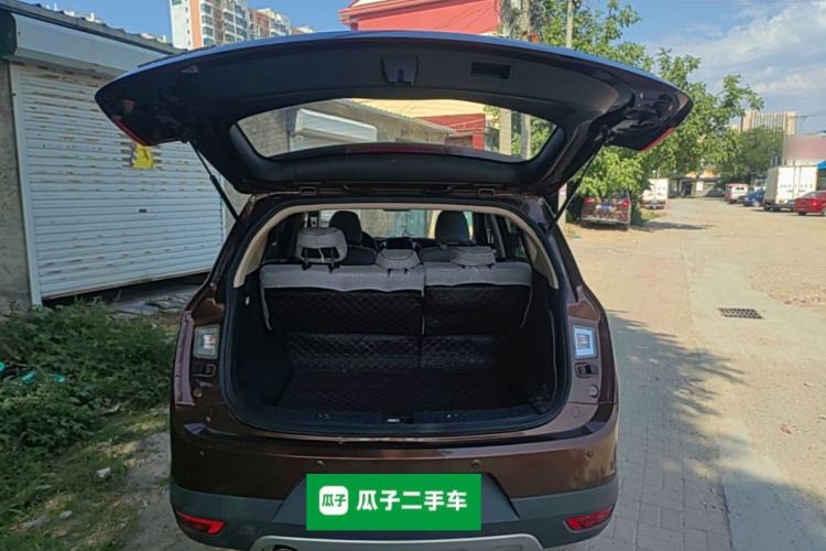 Used Baojun 560 2016 1.5T Manual Luxury Model Trunk