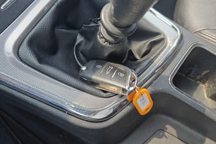 Used Baojun 560 2016 1.8L Manual Elite Edition Vehicle Key