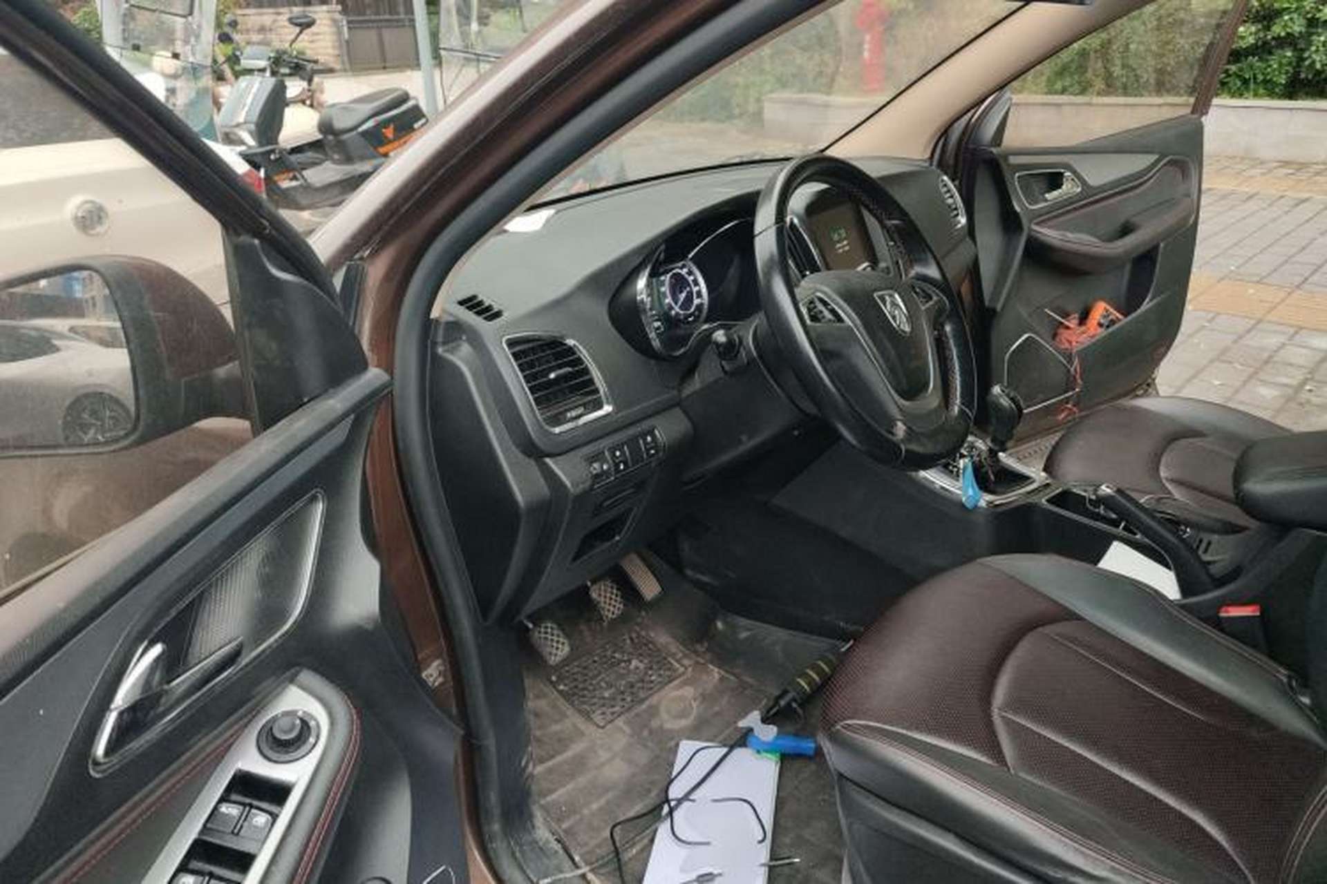 Used Baojun 560 2016 1.5T Manual Luxury Model Driver Seat