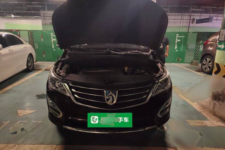 Used Baojun 560 2016 1.8L iAMT Luxury Model Engine Bay