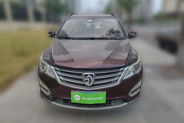 Used Baojun 560 2016 1.8L Manual Luxury Edition Front
