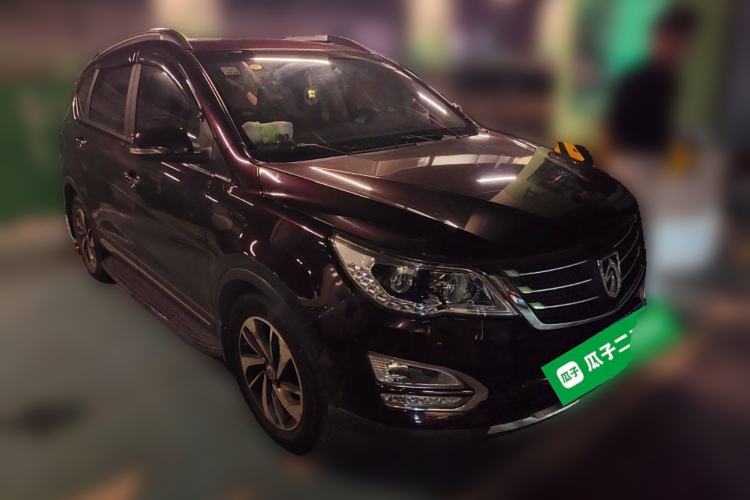 Used Baojun 560 2016 1.8L iAMT Luxury Model Front Right 45 Deg
