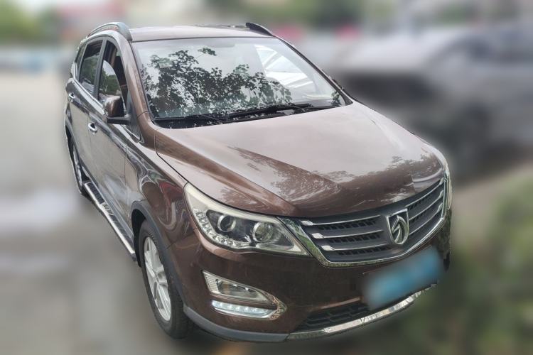 Used Baojun 560 2016 1.8L Manual Elite Edition Front Right 45 Deg