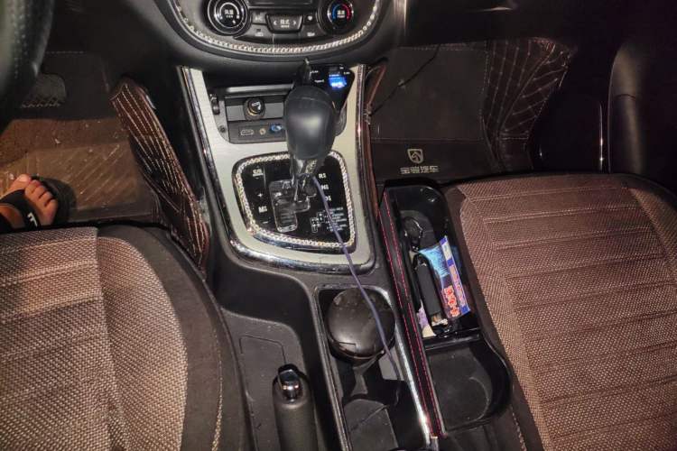 Used Baojun 560 2016 1.8L iAMT Luxury Model Gear Lever