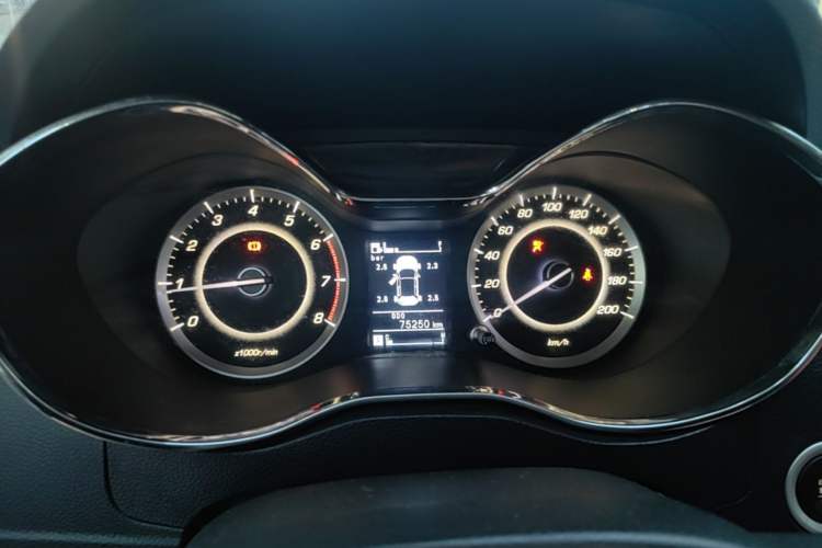 Used Baojun 560 2016 1.8L Manual Luxury Edition Instrument Cluster