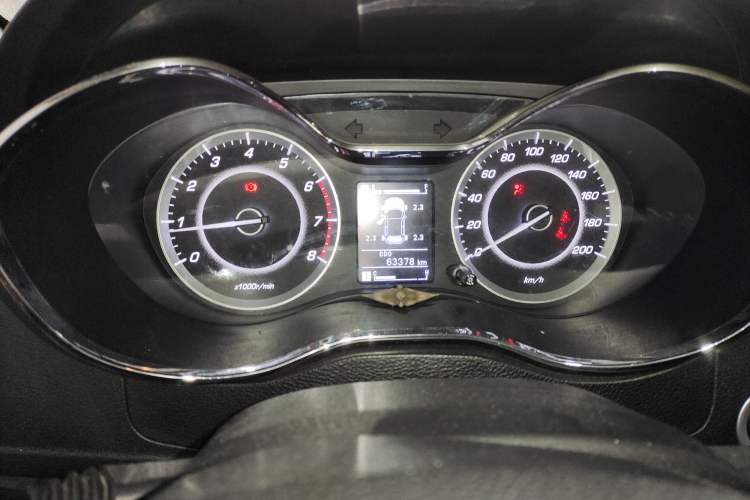 Used Baojun 560 2016 1.5T Manual Luxury Model Instrument Cluster