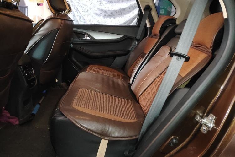 Used Baojun 560 2016 1.5T Manual Luxury Model Left Rear Seat