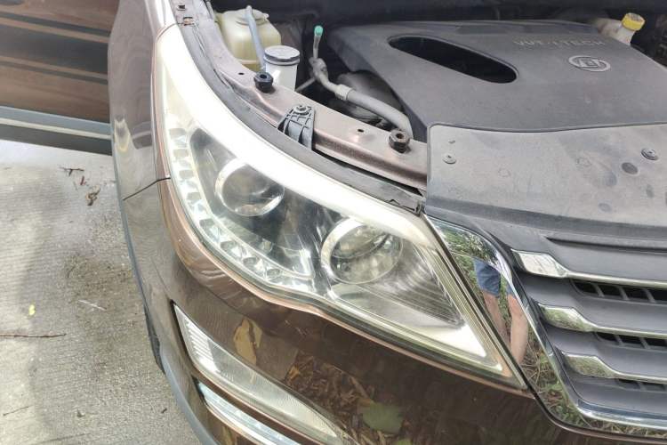 Used Baojun 560 2016 1.8L Manual Elite Edition Right Front Headlight