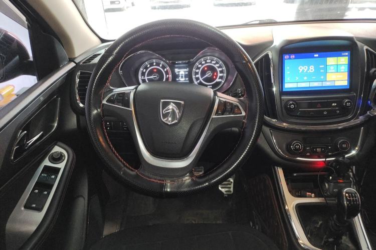 Used Baojun 560 2016 1.5T Manual Luxury Model Steering Wheel