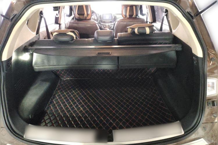 Used Baojun 560 2016 1.5T Manual Luxury Model Trunk