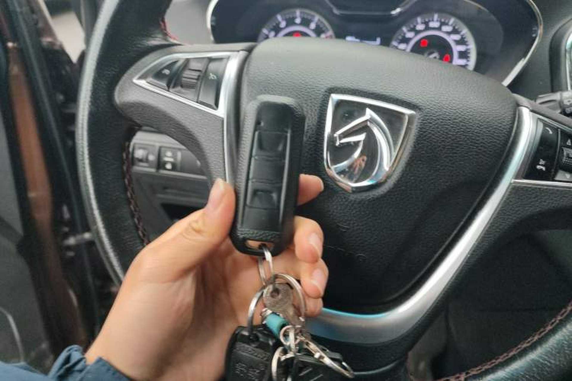 Used Baojun 560 2016 1.5T Manual Luxury Model Vehicle Key