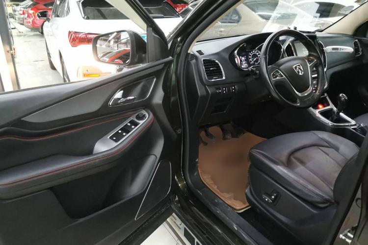 Used Baojun 560 2016 1.8L Manual Luxury Edition Driver Seat