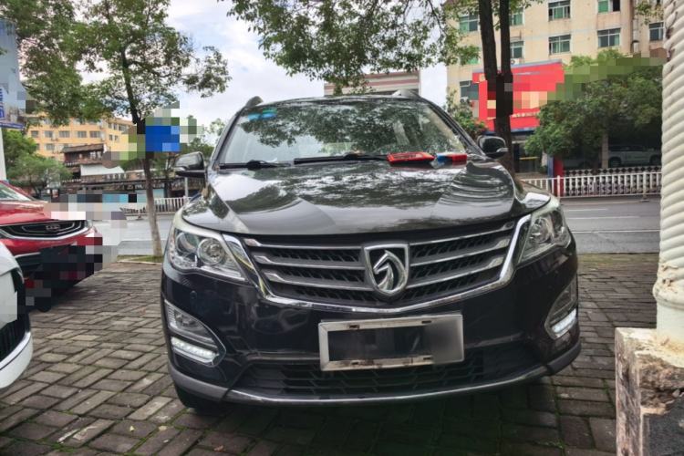 Used Baojun 560 2016 1.8L Manual Luxury Edition Front