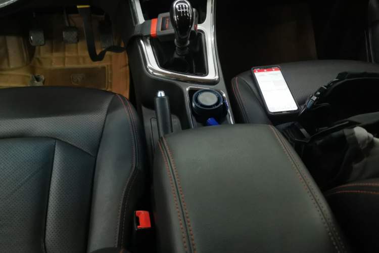 Used Baojun 560 2016 1.8L Manual Luxury Edition Gear Lever