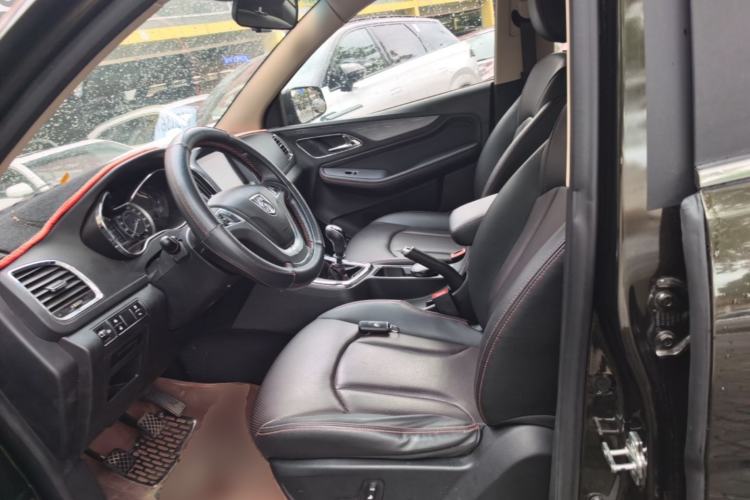 Used Baojun 560 2016 1.8L Manual Luxury Edition Left Front Seat