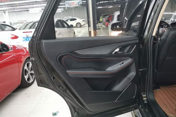Used Baojun 560 2016 1.8L Manual Luxury Edition Left Rear Door Interior