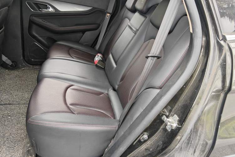 Used Baojun 560 2016 1.8L iAMT Luxury Model Left Rear Seat