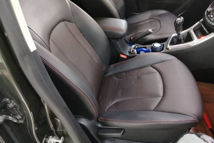 Used Baojun 560 2016 1.8L Manual Luxury Edition Right Front Seat