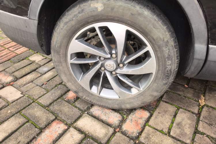 Used Baojun 560 2016 1.8L Manual Luxury Edition Right Rear Wheel Hub