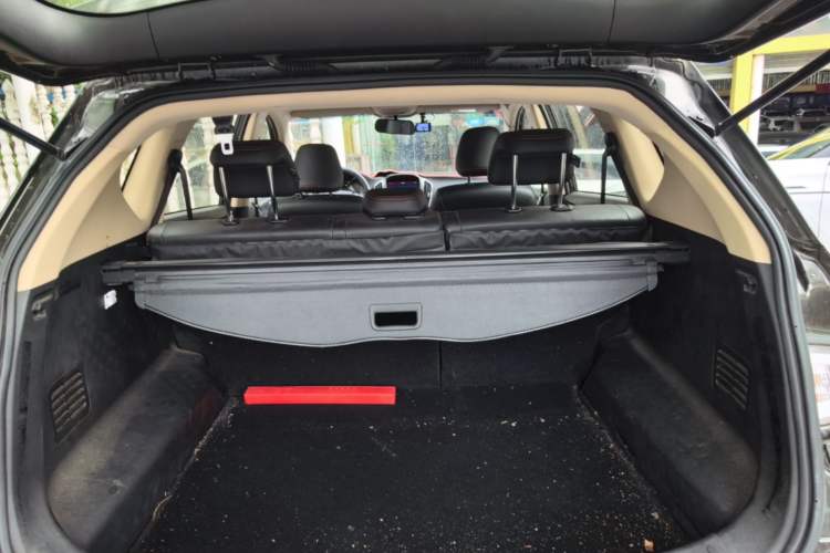 Used Baojun 560 2016 1.8L Manual Luxury Edition Trunk