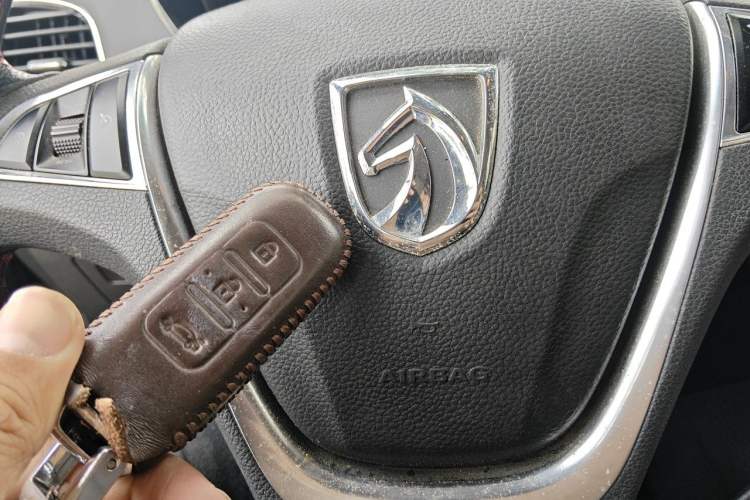 Used Baojun 560 2016 1.8L iAMT Luxury Model Vehicle Key