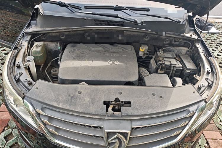 Used Baojun 560 2016 1.8L iAMT Elite Edition Engine Bay