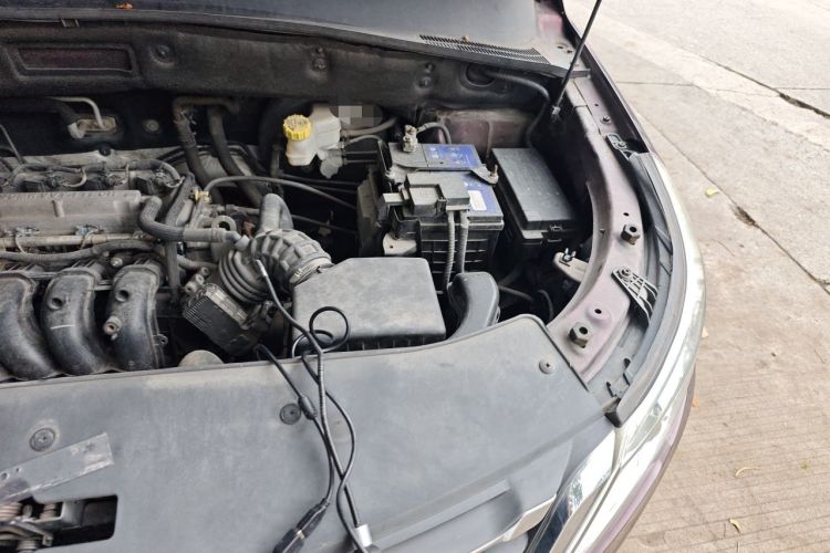 Used Baojun 560 2016 1.8L Manual Comfort Edition Engine Bay Left