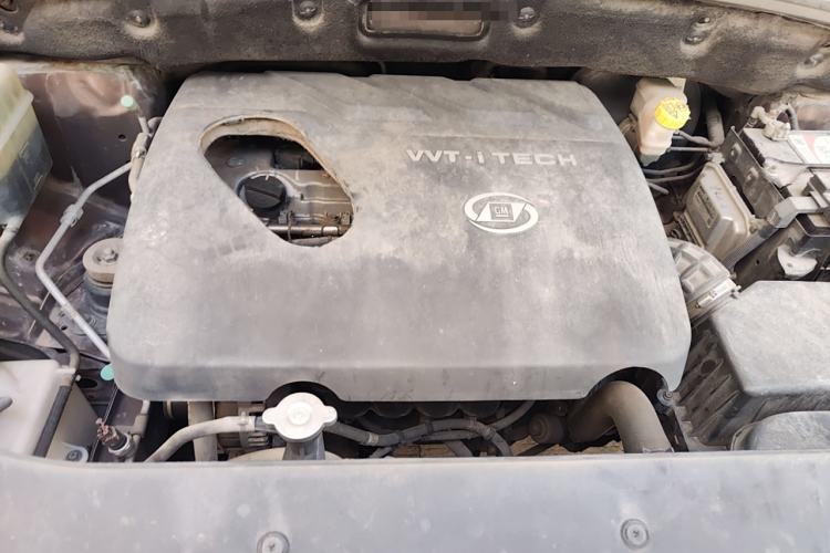 Used Baojun 560 2016 1.8L iAMT Luxury Model Engine Bay