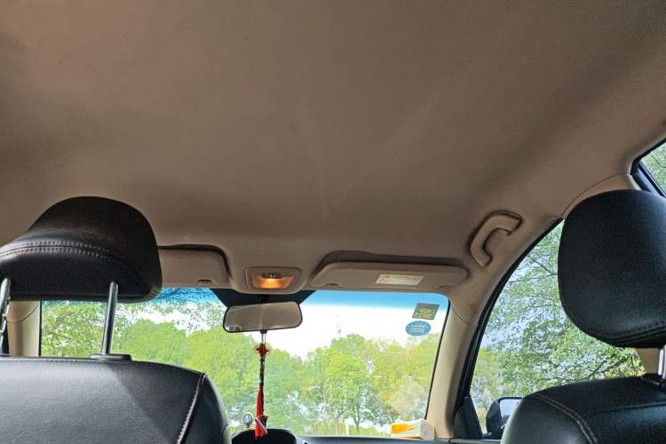 Used Baojun 560 2016 1.8L iAMT Elite Edition Headliner