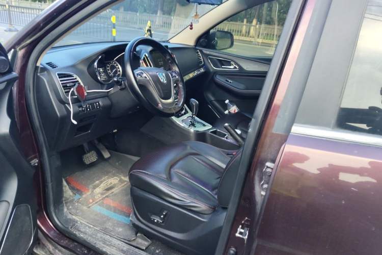 Used Baojun 560 2016 1.8L iAMT Elite Edition Left Front Seat