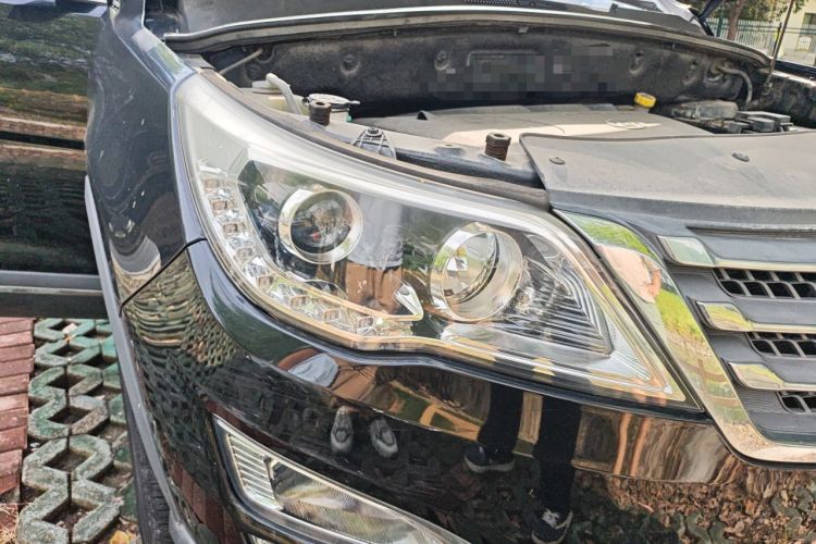 Used Baojun 560 2016 1.8L iAMT Elite Edition Right Front Headlight