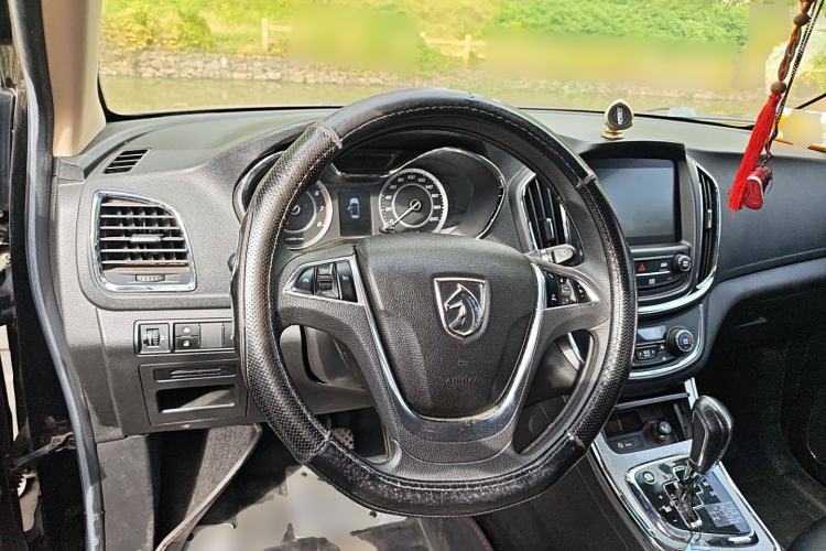 Used Baojun 560 2016 1.8L iAMT Elite Edition Steering Wheel