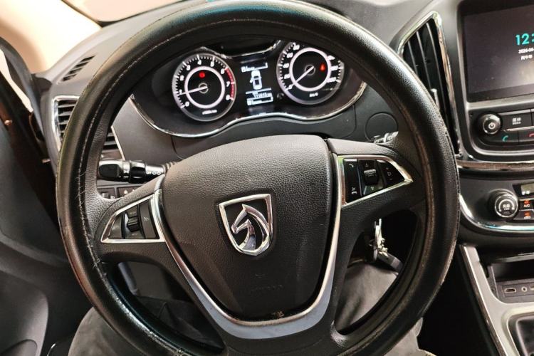 Used Baojun 560 2016 1.5T Manual Elite Edition Steering Wheel